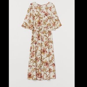 NWT H&M dress with smocking. Sz 4